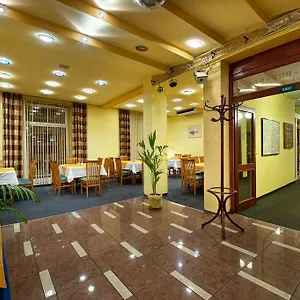 Hotel Henrietta, Prag